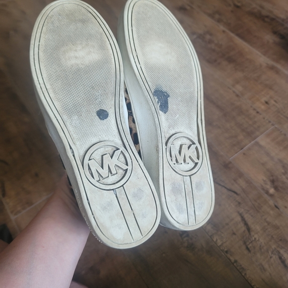 MICHAEL Kors Slip On Leopard Print Calf Hair Sneakers Flats Size 7M - Picture 15 of 16
